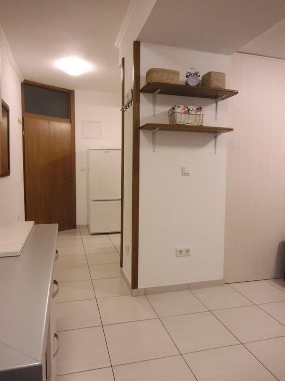 Apartments Zovko Tucepi Exterior photo